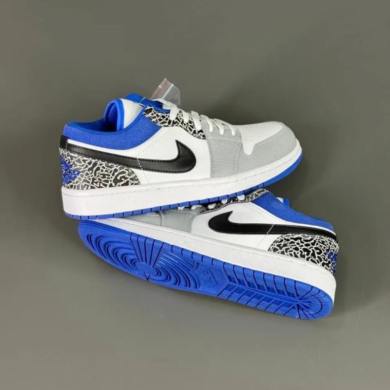 NIKE AIR JORDAN 1 “TRUE BLUE”