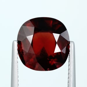 Pyrope-Almandite Garnet 4