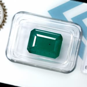 Emerald 5