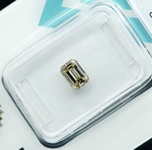 Diamond 8