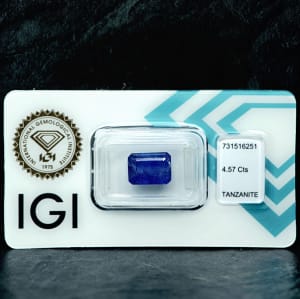 Tanzanite 1
