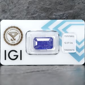 Tanzanite 1