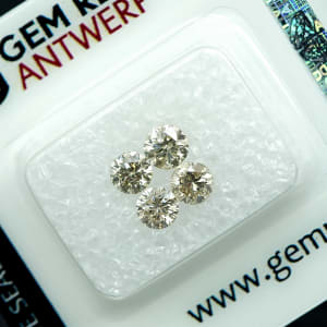 Diamond 8