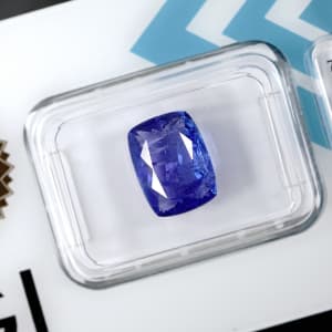 Tanzanite 4