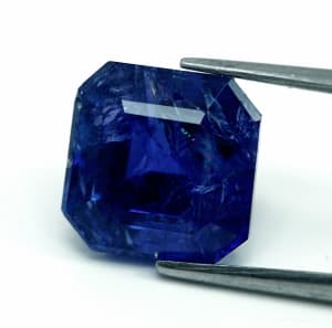 Tanzanite 1