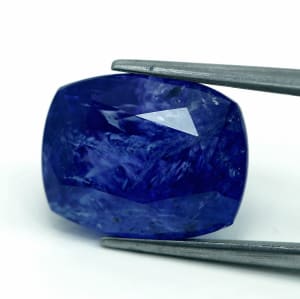 Tanzanite 1