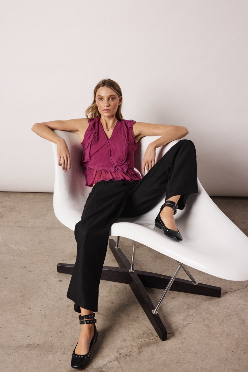 Nicoli Resort - Chair background 2