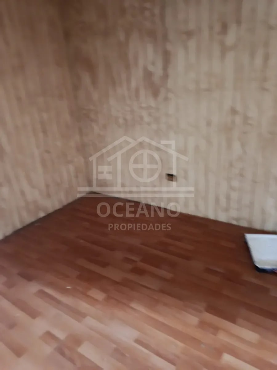 Oportunidad de  Inversión Casa Puerta Sur 2D/1B 
