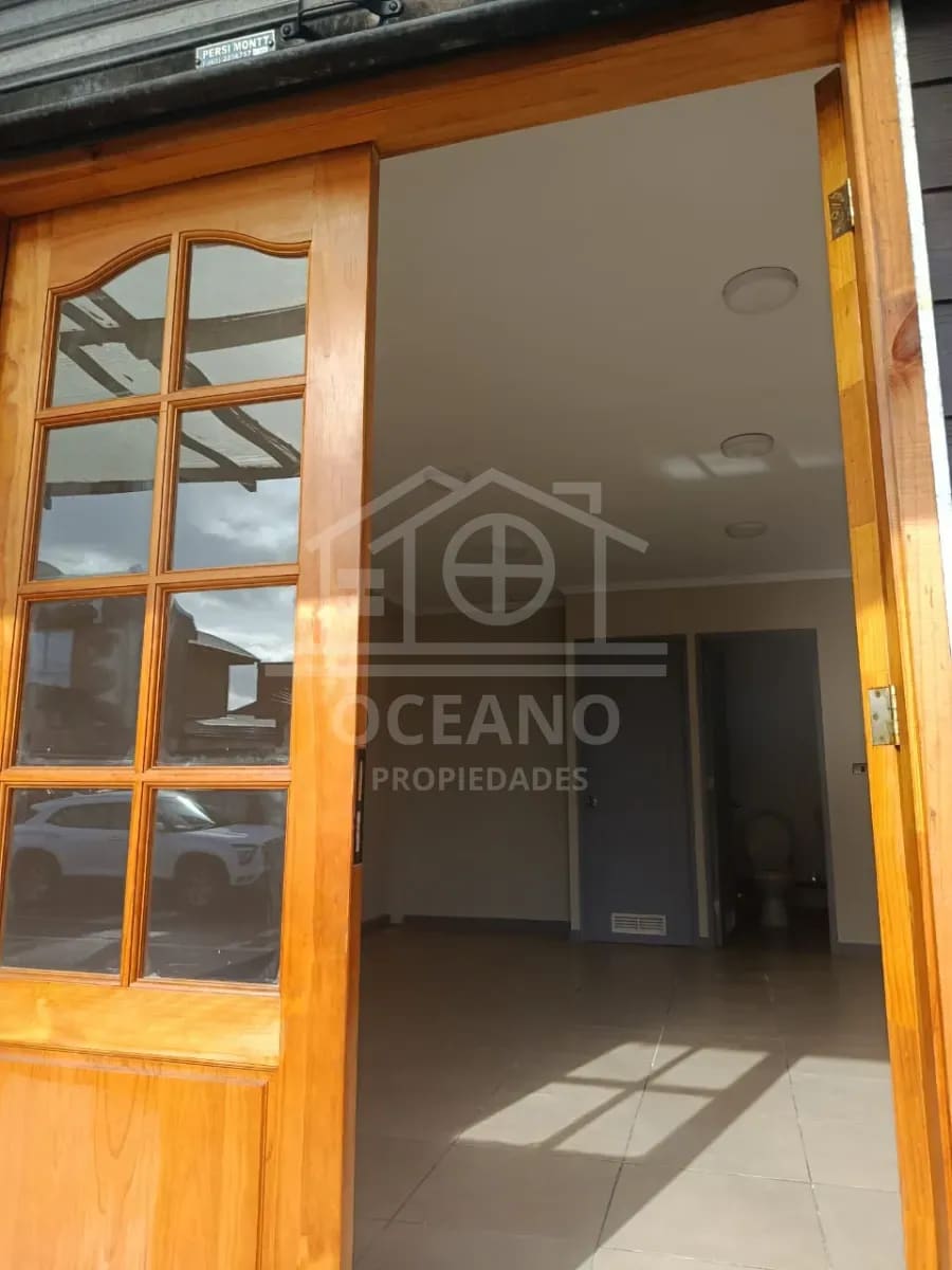 Locales Comerciales Mirasol a una cuadra de Avenida