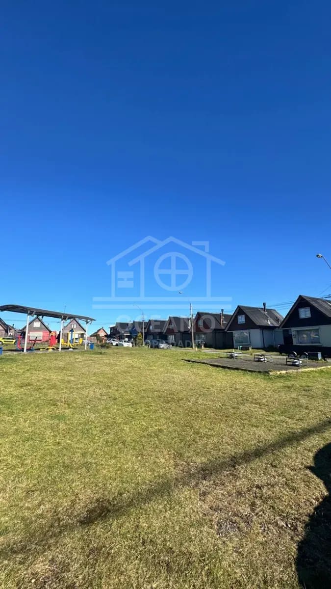 Hermosa Casa Jardin Austral Residencial