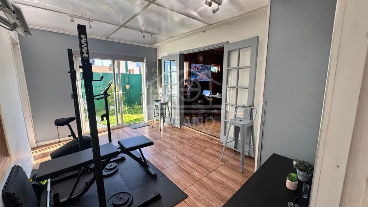 Hermosa Casa Jardin Austral Residencial