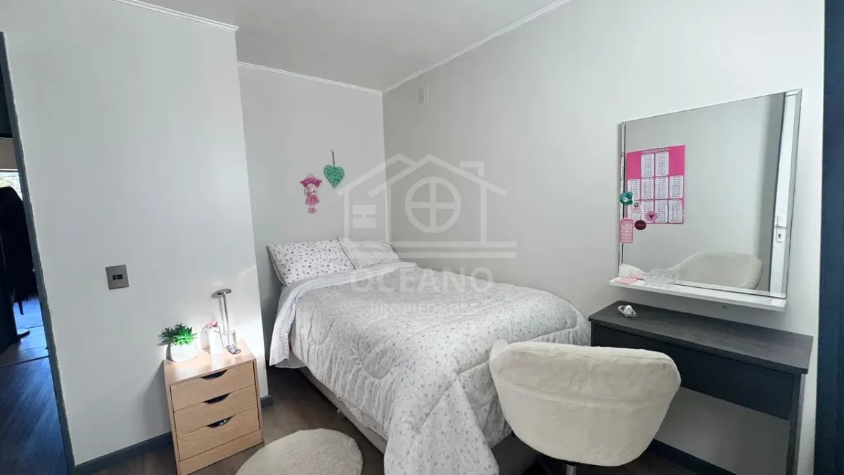 Hermosa Casa Jardin Austral Residencial