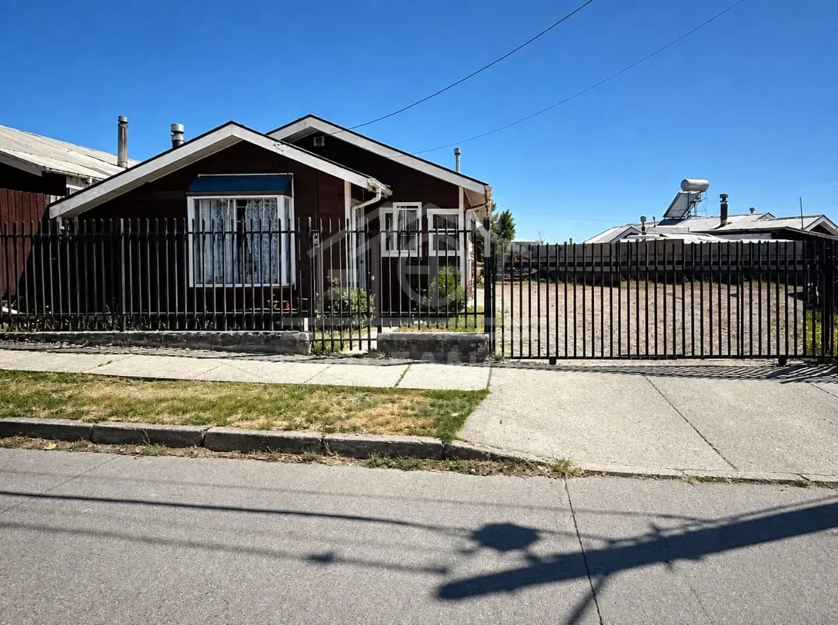 Linda Casa en Brisas de Puerto Varas terreno 230