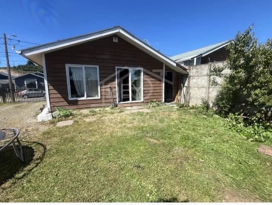 Linda Casa en Brisas de Puerto Varas terreno 230