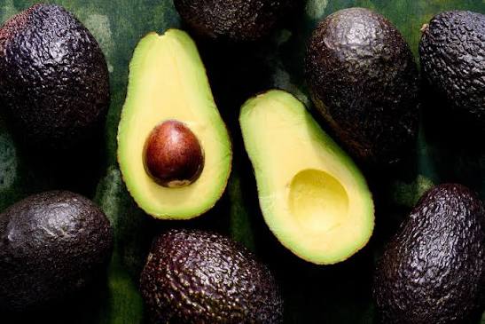 Fresh Organic Hass Avocados (Export Quality)