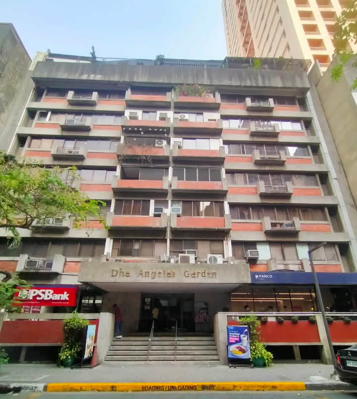 🌿 House sized living for Rent in Legaspi Village, Makati 🌆 - rental in Makati