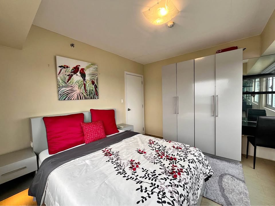 Furnished 1 Bedroom for Rent at Avida Altura - rental in Muntinlupa City