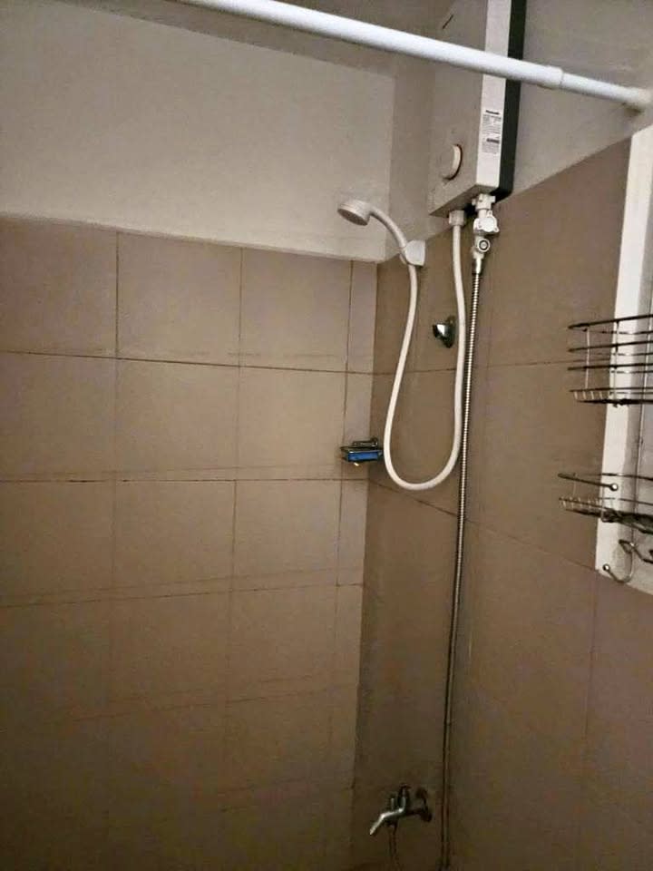 For Rent Bare Unit 1Br @Tower B - rental in Taytay