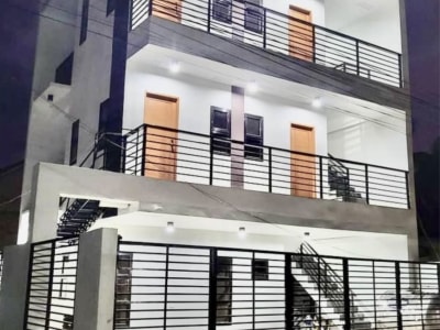 Apartment with 5 studio units for sale