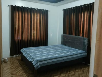 Modern 2 storey 5 bedrooms with 4 bathrooms