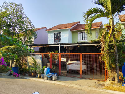 PARC REGENCY OLIVE - HOUSE AND LOT FOR SALE