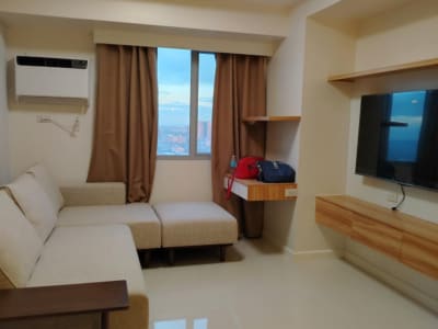Taft East Gate Cebu City 1 bedroom condo Fully furnished.