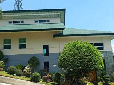 Prime location with overlooking view of Taal