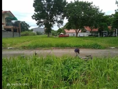 Your dream lots awaits  120 sq.m  in Town & Country Southville Binan Laguna