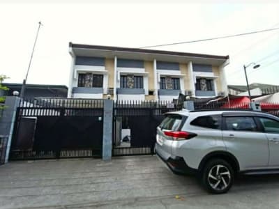 2 Beds 1 Bath Apartment/condo