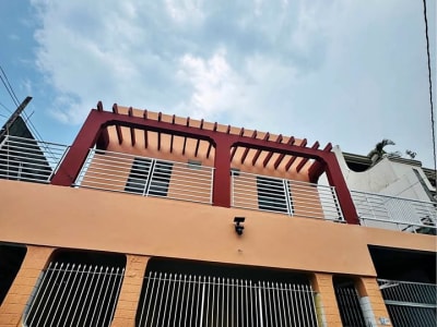 UP & DOWN HOUSE FOR RENT 🏠