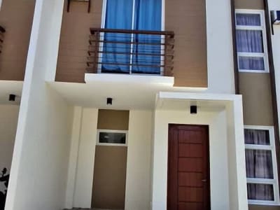 3 bedrooms Semi Furnished For rent