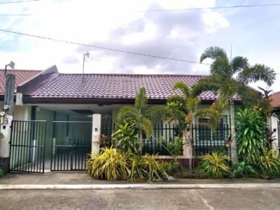 2 bedroom 2 car carport fully furnished house for rent