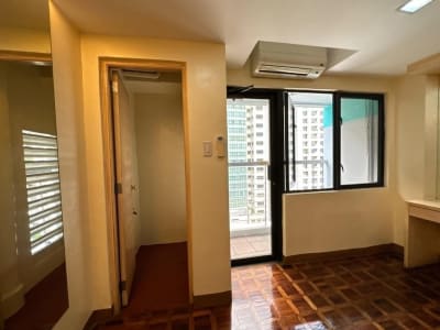 Modern studio type Condo