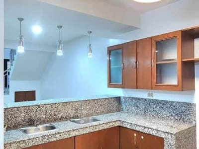 HOUSE FOR RENT
