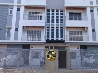 Semi-furnished 2BR/2 Bathrooms Unit 104