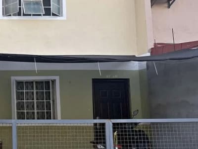 2 Beds 1 Bath Townhouse