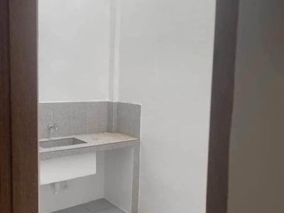 2br- UNFURNISHED TOWNHOUSE WITH OWN PARKING