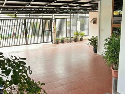400 Sqm Fully Furnished Beachfront House and Lot for sale