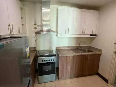 2BEDROOM SF 64SQM WITH UTILITY ROOM & BALCONY - LEGAZPI VILLAGE
