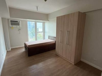 SOLINEA STUDIO FOR RENT (BARE)