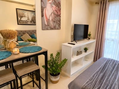 1 Bed 1 Bath Apartment/condo