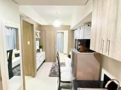 2BR CONDO UNIT W/ BALCONY AT COAST RESIDENCES