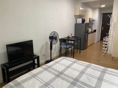 For Rent: Fully furnished Kroma Studio, walking distance to Makati Medical Center