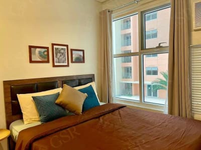 Paseo de Roces Studio unit walking distance to Ayala North Exchange,RCBC,Makati Med,Exportbank,CEU