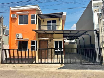 House for Rent in Adelaida Park Residences, Uptown