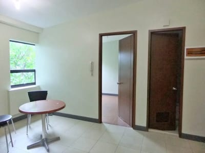 RARE 2 BEDROOMS WITH 2CR UNIT