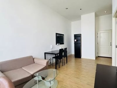 1 Bed 1 Bath Apartment/condo