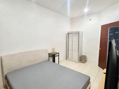 CONDO FOR RENT