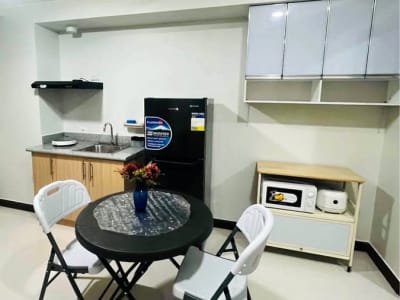 NEW & FULLY FURNISHED CONDO FOR RENT!