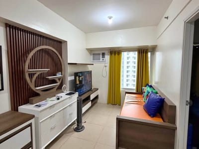 FOR RENT 35sqm Fully Furnished 1BR Condo Unit at Avida Towers Centera